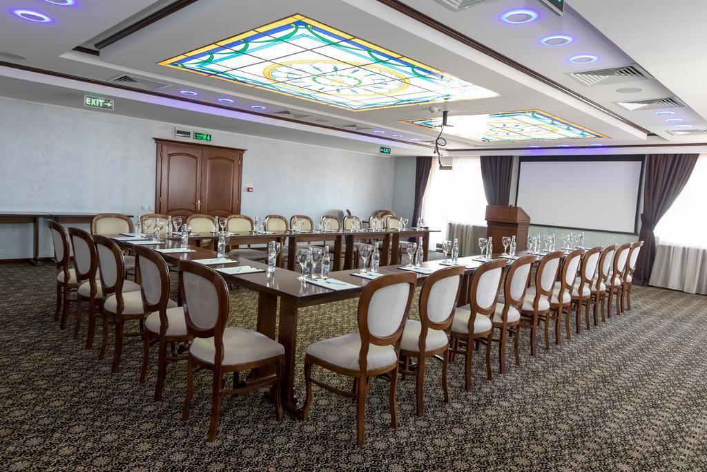 Hotel Giuliano Bragadiru Luaran gambar